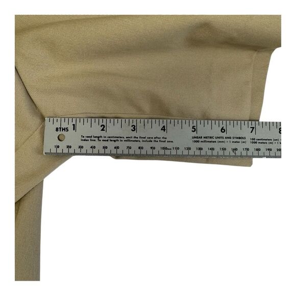 Talbots Khaki Neutral Pleated Front Preppy Bermuda Shorts Size 8 - Picture 8 of 9